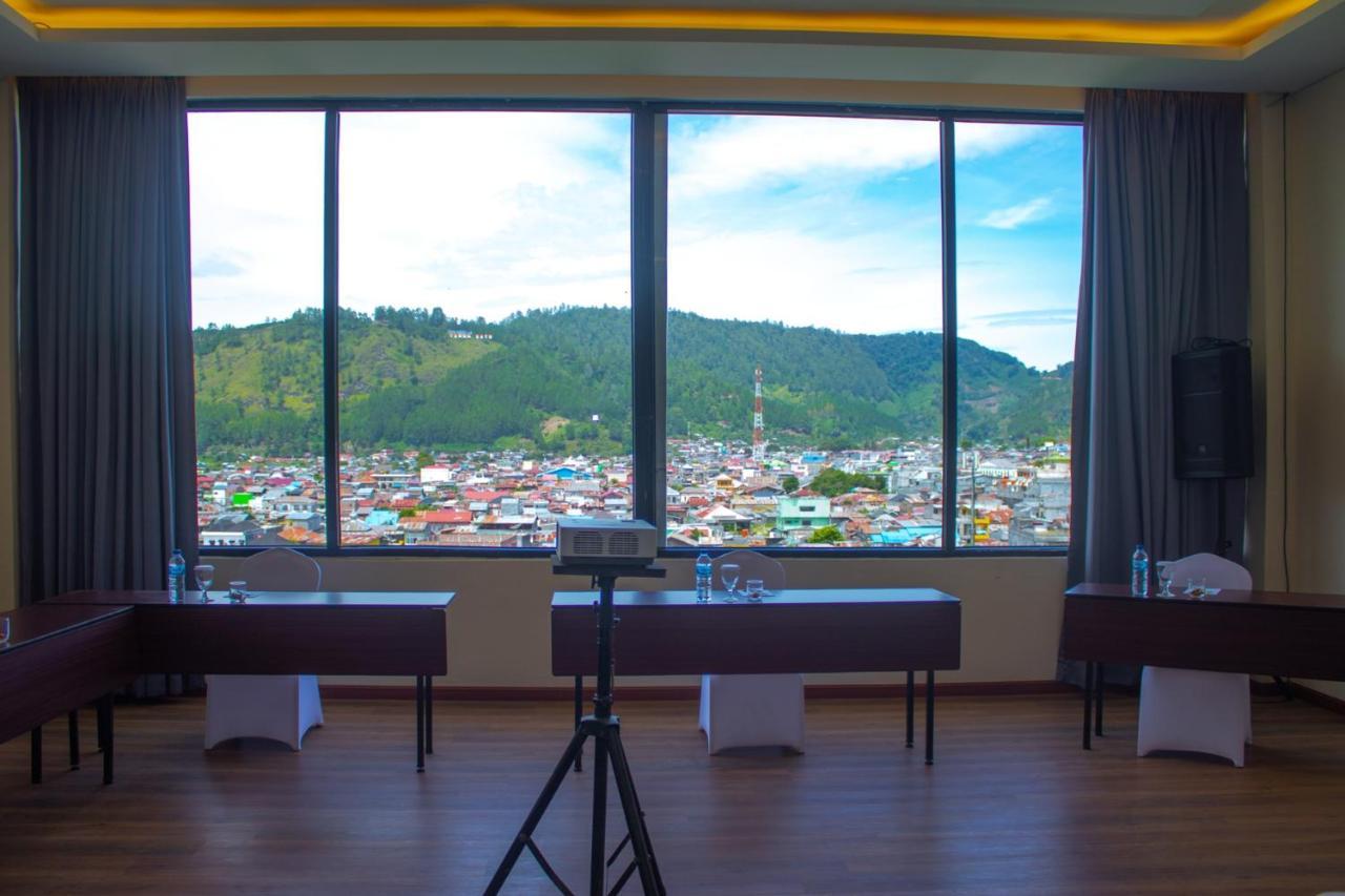 Parkside Gayo Petro Hotel Takengon Ngoại thất bức ảnh